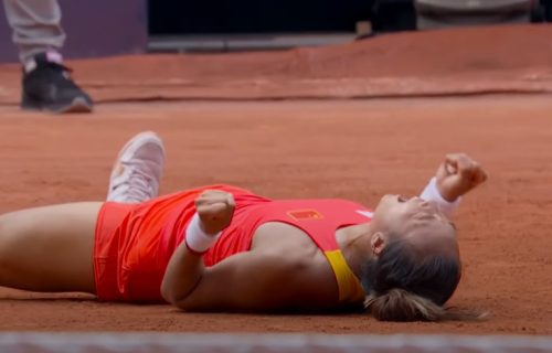 ŠOK na Olimpijskim igrama u Parizu! Ispala najbolja na svetu, ništa od borbe za zlato! (VIDEO)