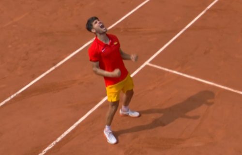 Ništa od drugog iznenađenja! Karlitos uspešno "isplivao" iz drame za polufinale OI (VIDEO)