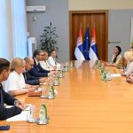 "Nećemo odustati dok svakom detetu ne vratimo osmeh na lice": Vučić sa predstavnicima udruženja "DEBRA"