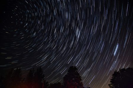 “Najbolja meteorska kiša 2025. godine”: Stiže nebeski spektakl iznad Srbije, evo kada će biti najvidljiviji