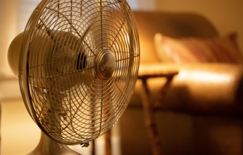 Ako ne možete da rashladite prostor ventilatorom, verovatno pravite neku od ovih 5 grešaka