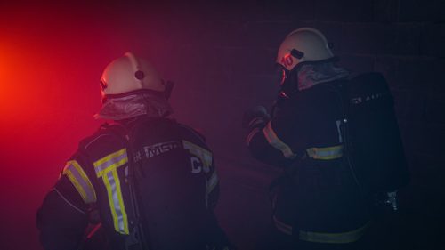 Drama u Beogradu: Izgorela tri automobila, vatra se proširila na parkirana vozila