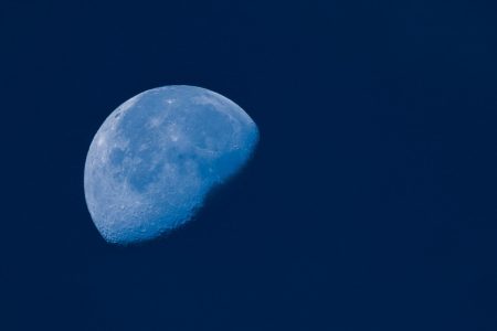 Nestvaran prizor na nebu iznad Subotice: Mesec u “izdanju” kakvo se retko viđa