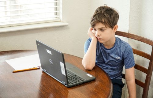 Kako da roditelji olakšaju deci, ali i sebi početak školske godine?