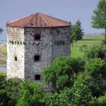 Apel za građane! Izmestite svoja vozila iz zone Kule Nebojša zbog mogućeg rasta Dunava