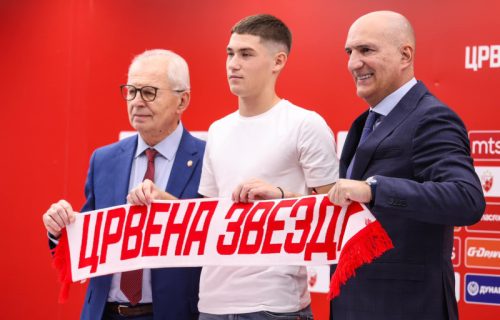 Zvezda završila odličan posao: Talentovani Maksimović produžio ugovor! (FOTO)