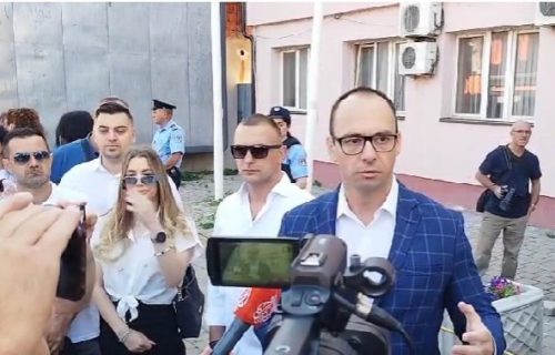 Simić pozvao Kfor i međunarodnu zajednicu da reaguju: "Uzurpatori oteli srpsku imovinu, onemogućili ljude da rade"