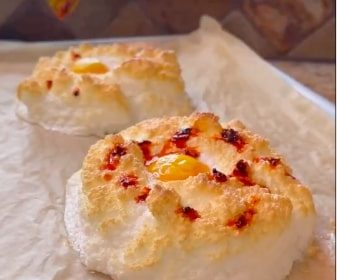 Vikend doručak: Žumance u oblaku, zapečeno u rerni (RECEPT+VIDEO)