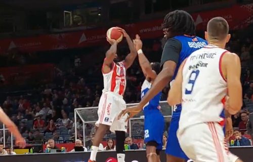 Hrabri Mornar na Dženkinsov pogon muči Zvezdu! Crveno-beli imaju +4 nakon prvih 20 minuta (VIDEO)