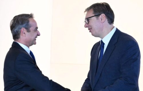 "Preneo sam Micotakisu zabrinutost zbog svakodnevnog terora nad Srbima na KiM": Vučić sa premijerom Grčke