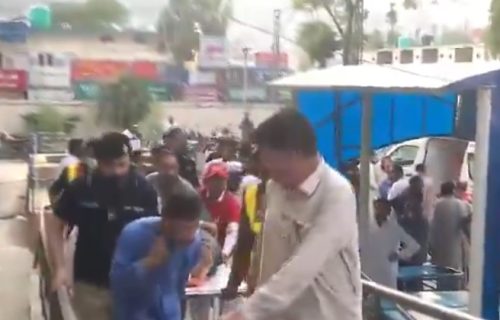 Pucnjava na granici Indije i Pakistana: Dve nuklearne sile na korak do petog rata