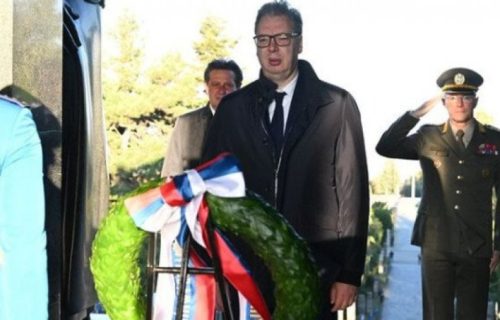 Vučić na Avali položio venac na spomenik Neznanom junaku: "Nikada nećemo zaboraviti hrabrost naših predaka" (VIDEO)