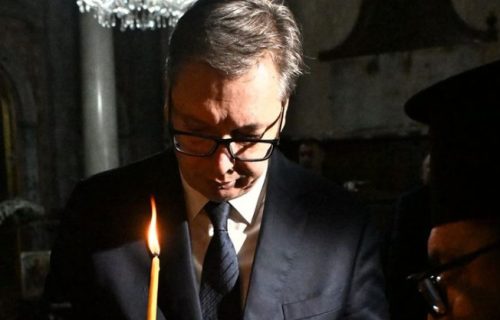 "Rušena i obnavljana, delila tešku istoriju ovog kraja": Vučić posetio crkvu Svetog Nikole u Žablju