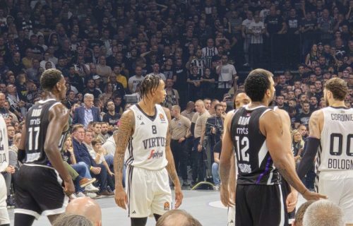 BIĆE NEIZVESNO DO KRAJA: Partizan odlično počeo, Virtus se vratio, velika uzbuđenja tek slede (FOTO)