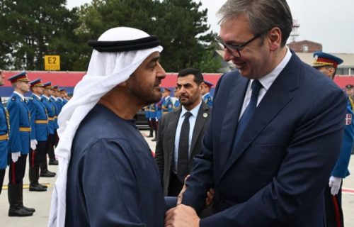 Predsednik Vučić ispratio šeika Mohameda bin Zajeda: "Uvek iskreni i prijateljski razgovori" (FOTO)