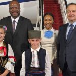 Kralj Esvatinija stigao u Beograd: Na aerodromu ga dočekao ministar Dačić (FOTO)