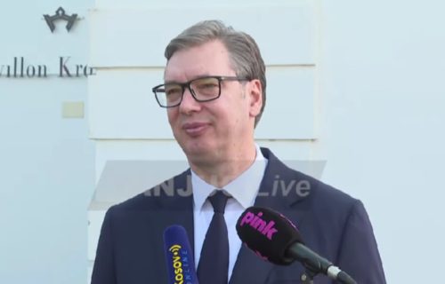 Vučić iz Komarna: "Srbiji danas niko ništa ne naređuje, mi ćemo svoju zemlju da zaštitimo" (VIDEO)