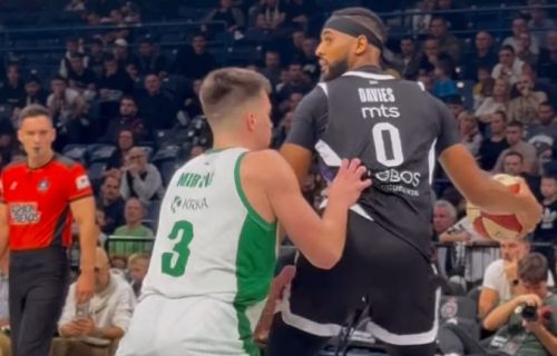 Obradović testira Vašingtona i Majka: Partizan uhvatio ritam u Areni, dvocifrena prednost na poluvremenu