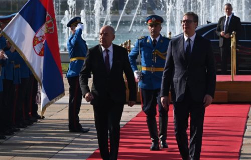 Vučić o Savezu vojvođanskih Mađara: "Sa Mađarskom politika poštovanja, međusobnog uvažavanja, prijateljskih i bratskih odnosa"