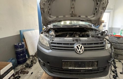 Uhapšen serijski lopov iz Aranđelovca: Osumnjičen za više krađa vozila, pronađeni neki od automobila (FOTO)