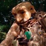Danski umetnik inspirisan trolovima: Pravi skulpture od recikliranog drveta i krije ih po šumama (VIDEO)