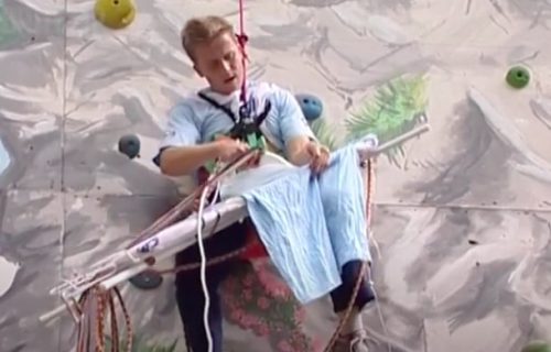 Ekstremno peglanje - sport gde takmičari nose pegle i daske na opasne lokacije (VIDEO)