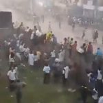 U tuči navijača i policije ubijeno oko 100 ljudi: Incidenti nastali nakon meča, među mrtvima i deca (VIDEO)