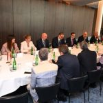 Vučić se u Cirihu sastao sa švajcarskim privrednicima: Za okruglim stolom 20 najuticajnijih (FOTO)