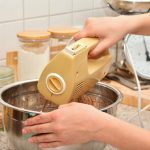 Za prave gurmane: Torta sa makom, plazmom i šumskim voćem (RECEPT+VIDEO)