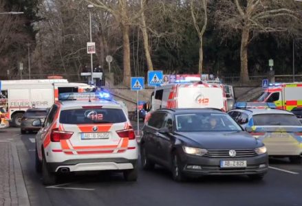 Srbin uhapšen u Nemačkoj zbog ubistva: Ispred bara u Ahenu jednog muškarca zaklao, drugog teško povredio