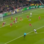 Prekinut meč Totenhem-Liverpul: Strašna povreda Betankura (VIDEO)
