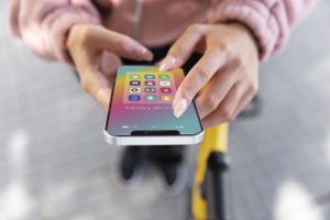 Ukucajte ove kodove i proverite da li je vaš telefon original ili kopija, a i kakva vam je baterija
