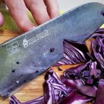Ljubičasta pasta sa hrskavom slaninom: Ukusna i atraktivna zbog jarke boje (RECEPT+VIDEO)