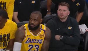 Nema Dončića, nije problem-tu je Lebron: Lejkersi neutralisali “bejbi Jokića” za vođstvo u seriji (VIDEO)