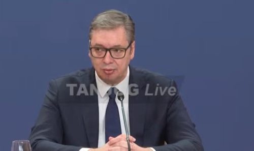 Vučić o automobilu u kojem je nađena veća količina palica i Molotovljevih koktela: "Sve su pripremili"