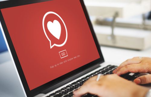 Od sada će biti lakše: Na aplikacijama za upoznavanje imaćemo pomoć veštačke inteligencije