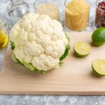Začinjen karfiol, zapečen u rerni: Zamotan u testo kao za palačinke (RECEPT+VIDEO)
