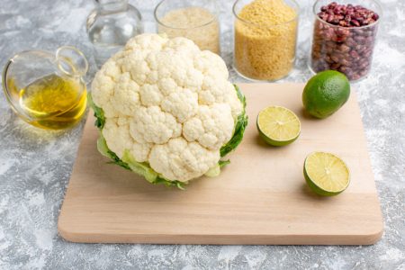 Začinjen karfiol, zapečen u rerni: Zamotan u testo kao za palačinke (RECEPT+VIDEO)