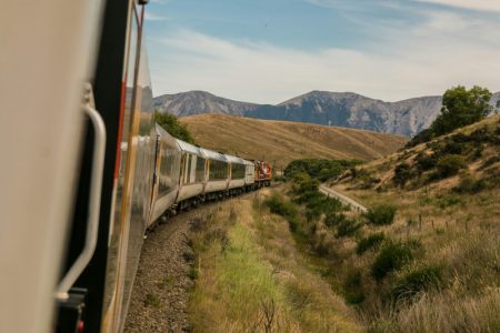 Stenice napravile haos na železnici u Engleskoj: Otkazani brojni polasci, vozovi zapečaćeni