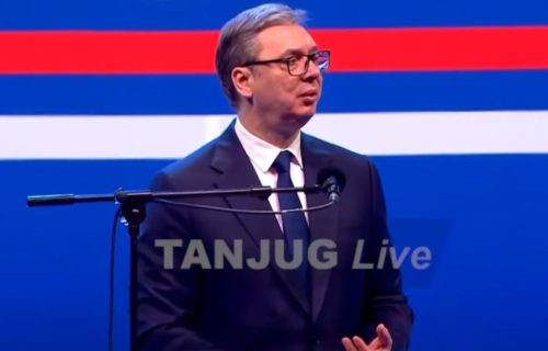 Vučić predstavio pet zahteva na skupu "Ne damo Srbiju"