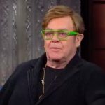 Elton Džon iskreno o svom zdravlju:“ Još uvek nešto mogu da vidim levim okom, sebi kažem- samo napred“