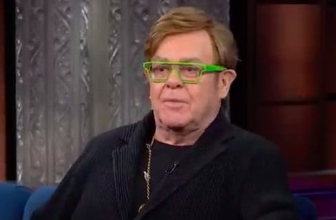 Elton Džon iskreno o svom zdravlju:“ Još uvek nešto mogu da vidim levim okom, sebi kažem- samo napred“