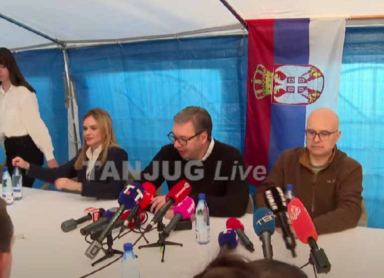 Vučić doneo uskršnja jaja studentima u Pionirskom parku, najavljeni novi skupovi (VIDEO)