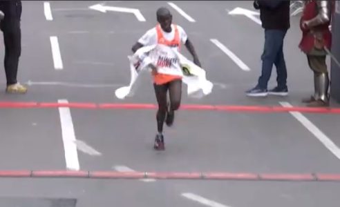 Kenijac odbranio titulu: Gilbert Kipleting Čumba trijumfovao na 38. Beogradskom maratonu