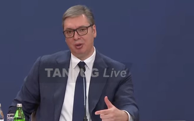 Predsednik Vučić saopštio lepe vesti: “Plate ležu ranije”
