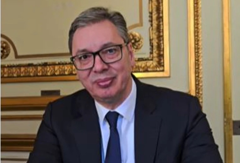 “Svi odgovorni za nasilje u zemlji biće dovedeni pred lice pravde”: Predsednik Srbije poručuje iz Pariza (VIDEO)