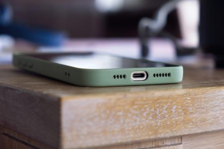 Signali koji ukazuju da vam neko prisluškuje telefon: Obratite pažnju na ove stvari
