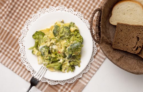 Brokoli se ne kuva, on se peče: Pomoću ovog recepta napokon otkrijte "magični ukus brokolija" (RECEPT)