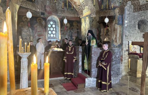 Patrijarh Porfirije stigao u Pećku patrijaršiju: Proslaviće Uskrs sa narodom na KiM