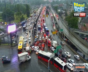 Gužve u Beogradu zbog snažnog nevremena: Saobraćaj u kolapsu (FOTO)